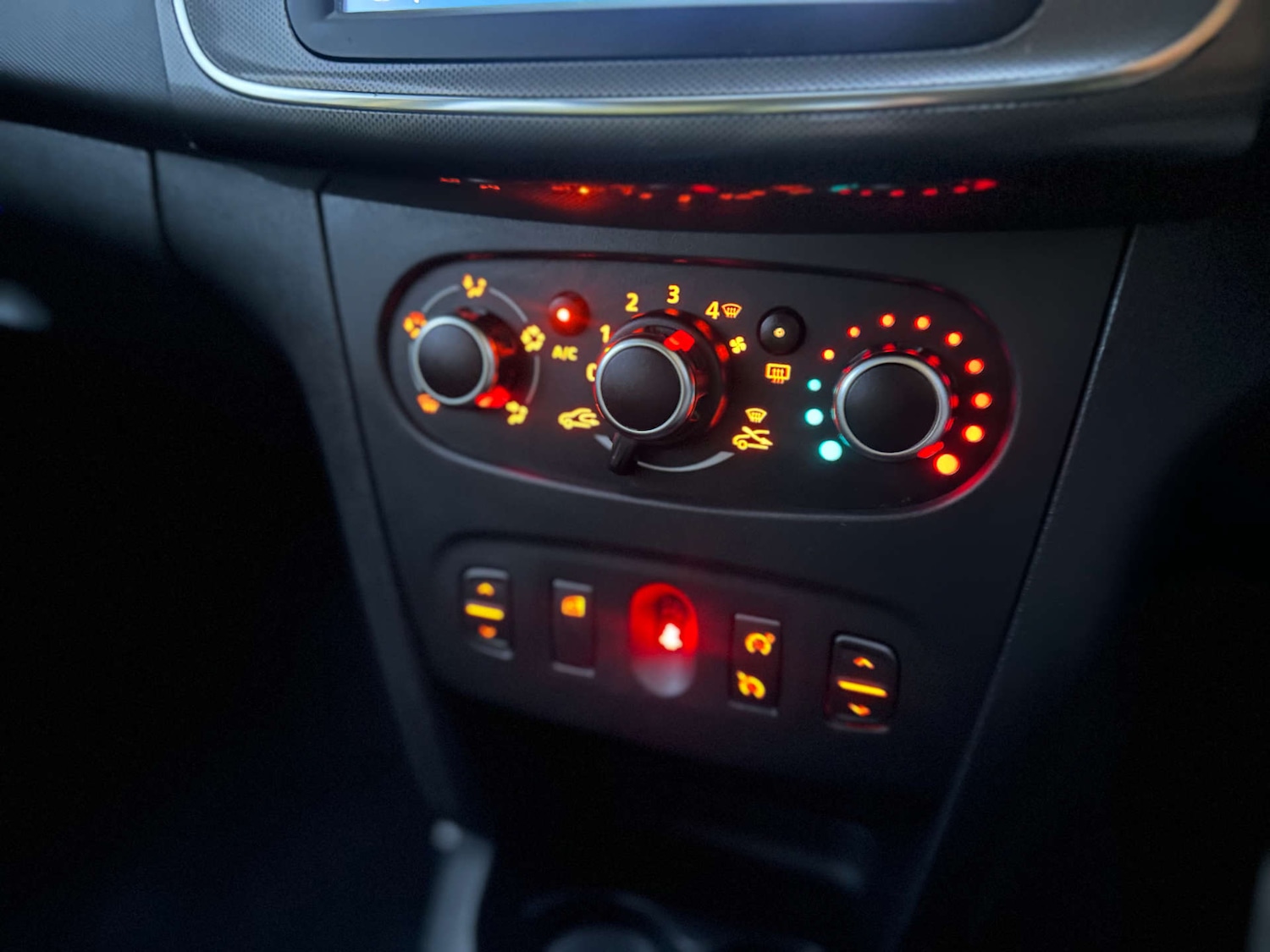 Used Dacia Logan MCV 2019 for sale - 78210447: Photo 22