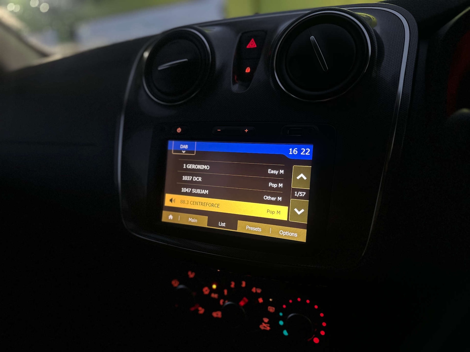 Used Dacia Logan MCV 2019 for sale - 78210447: Photo 4