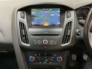 Used Ford Focus 2015 for sale - 78241845: Photo