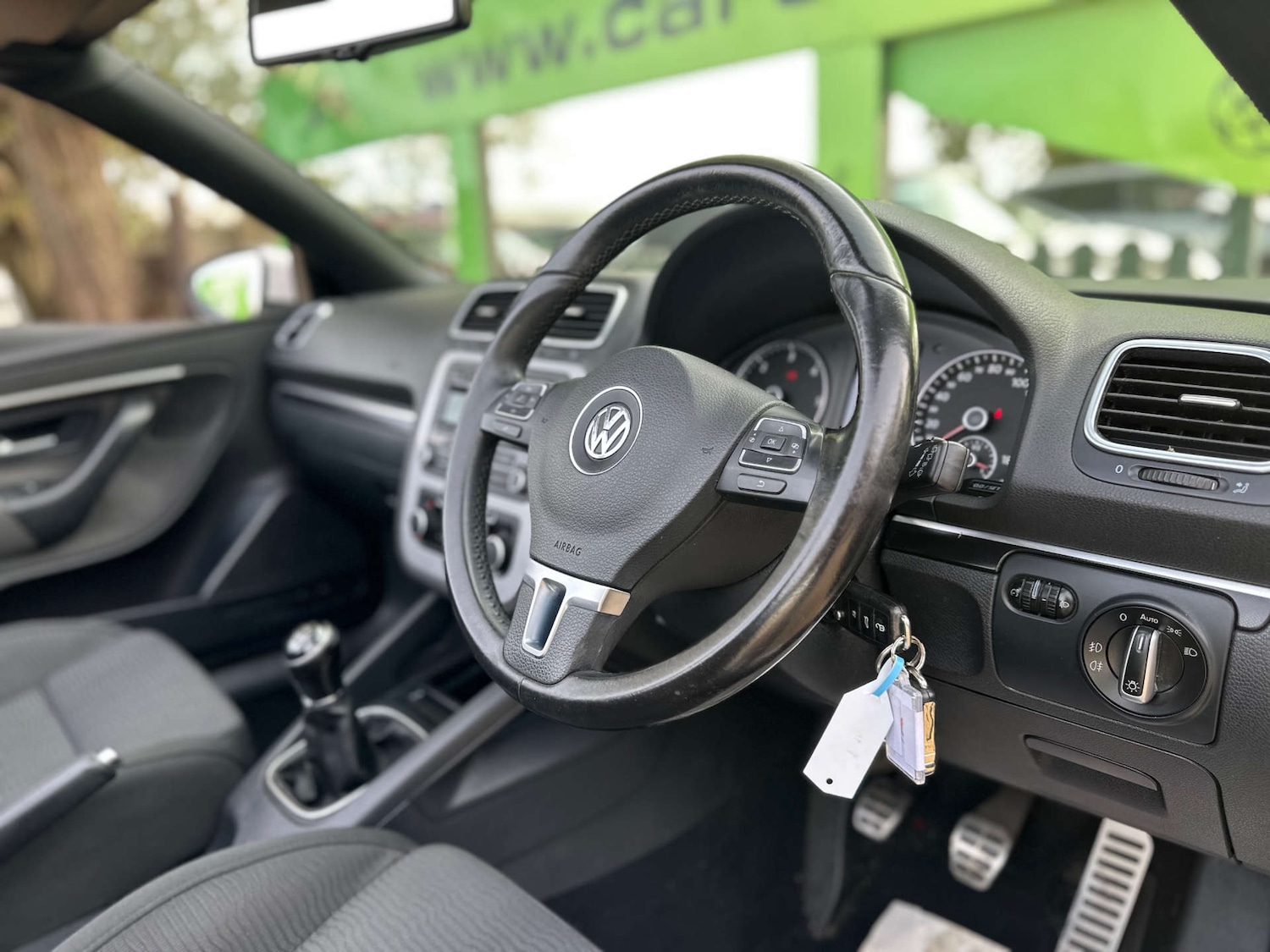 Used Volkswagen EOS 2012 for sale - 76444747: Photo 2