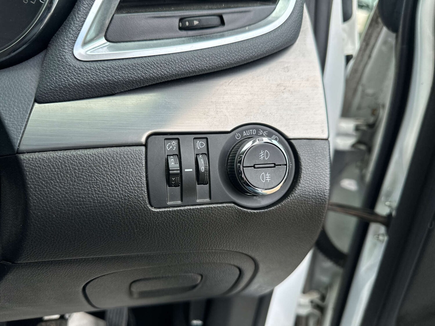 Used Vauxhall Mokka 2015 for sale - 76614769: Photo 29