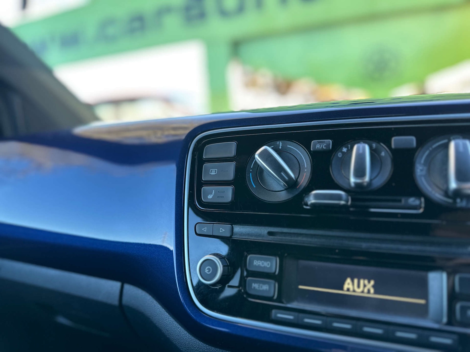 Used Volkswagen up! 2016 for sale - 76469515: Photo 21