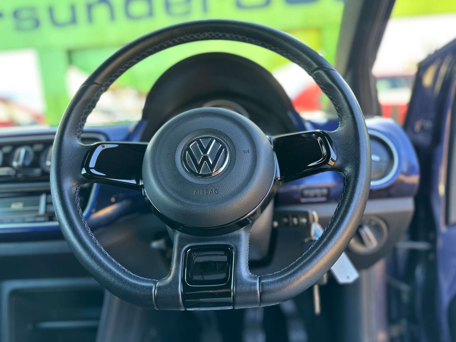 Used Volkswagen up! 2016 for sale - 76469515: Photo 24