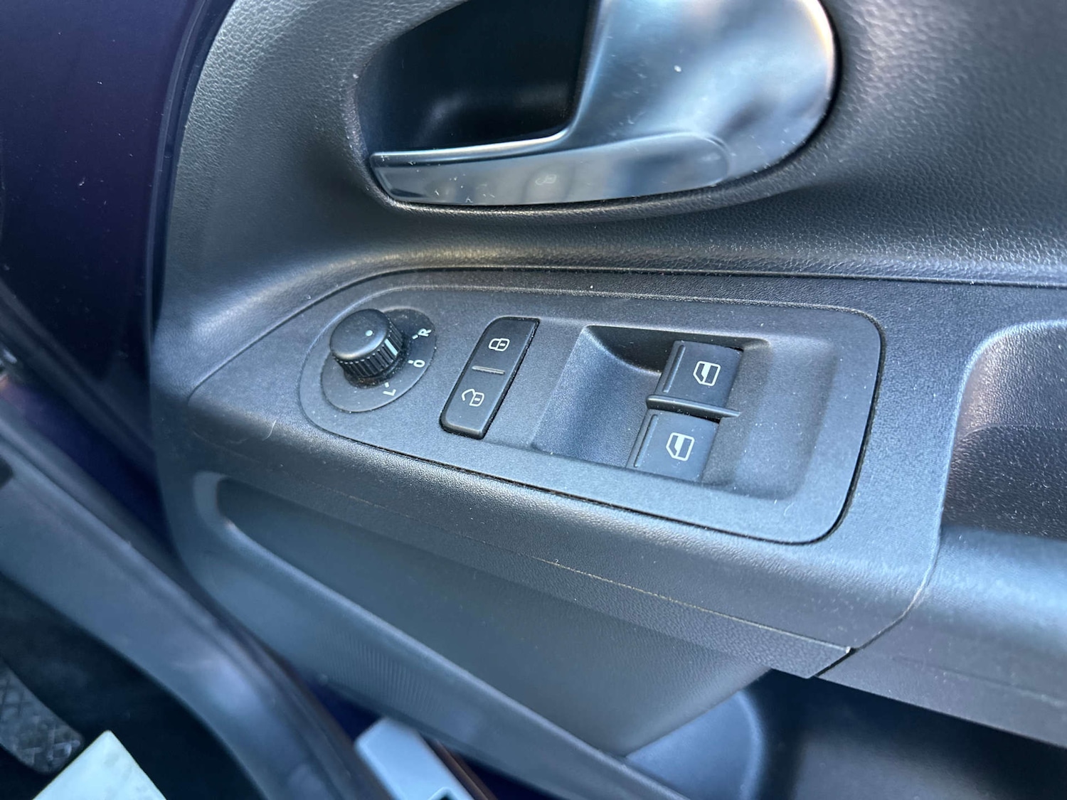 Used Volkswagen up! 2016 for sale - 76469515: Photo 25