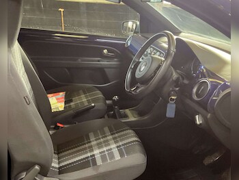 Used Volkswagen up! 2016 for sale - 76469515: Photo