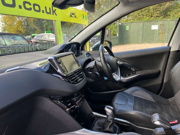 Used Peugeot 2008 2014 for sale - 76265223: Photo 13
