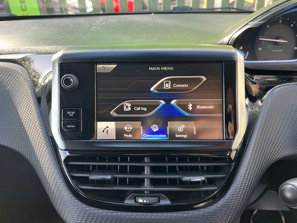 Used Peugeot 2008 2014 for sale - 76265223: Photo 18