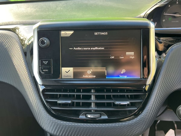Used Peugeot 2008 2014 for sale - 76265223: Photo 20