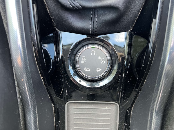 Used Peugeot 2008 2014 for sale - 76265223: Photo 25