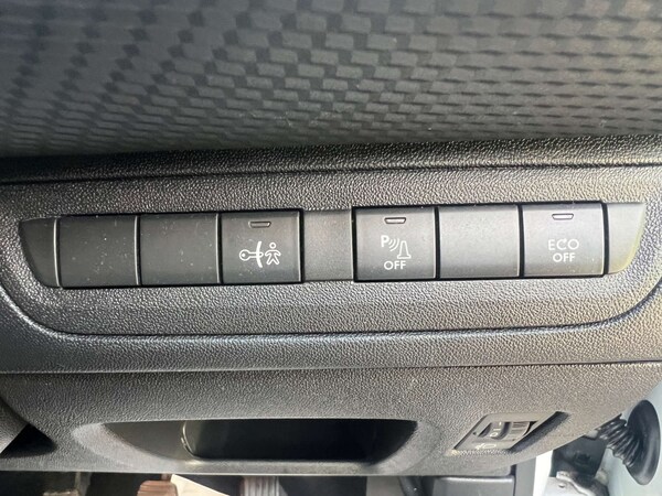 Used Peugeot 2008 2014 for sale - 76265223: Photo 32