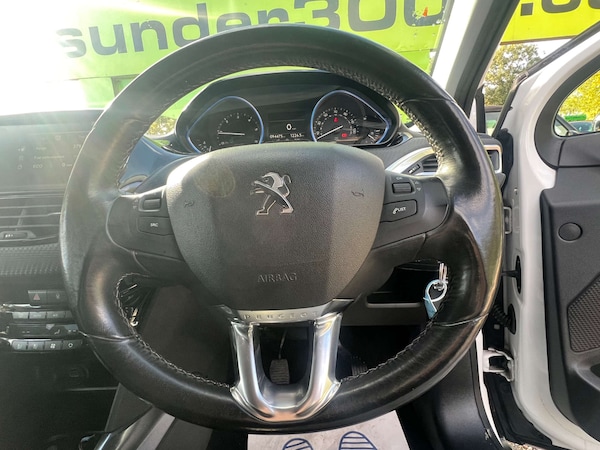 Used Peugeot 2008 2014 for sale - 76265223: Photo 33