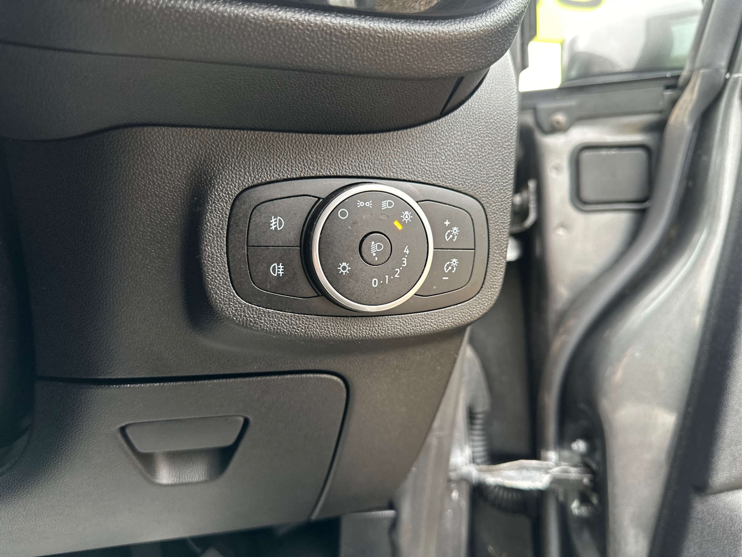 Used Ford Fiesta 2018 for sale - 76495823: Photo 30