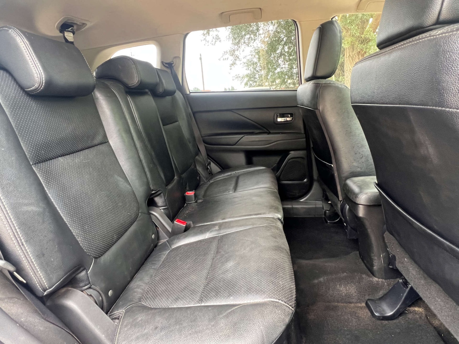 Used Mitsubishi Outlander 2016 for sale - 76921273: Photo 14