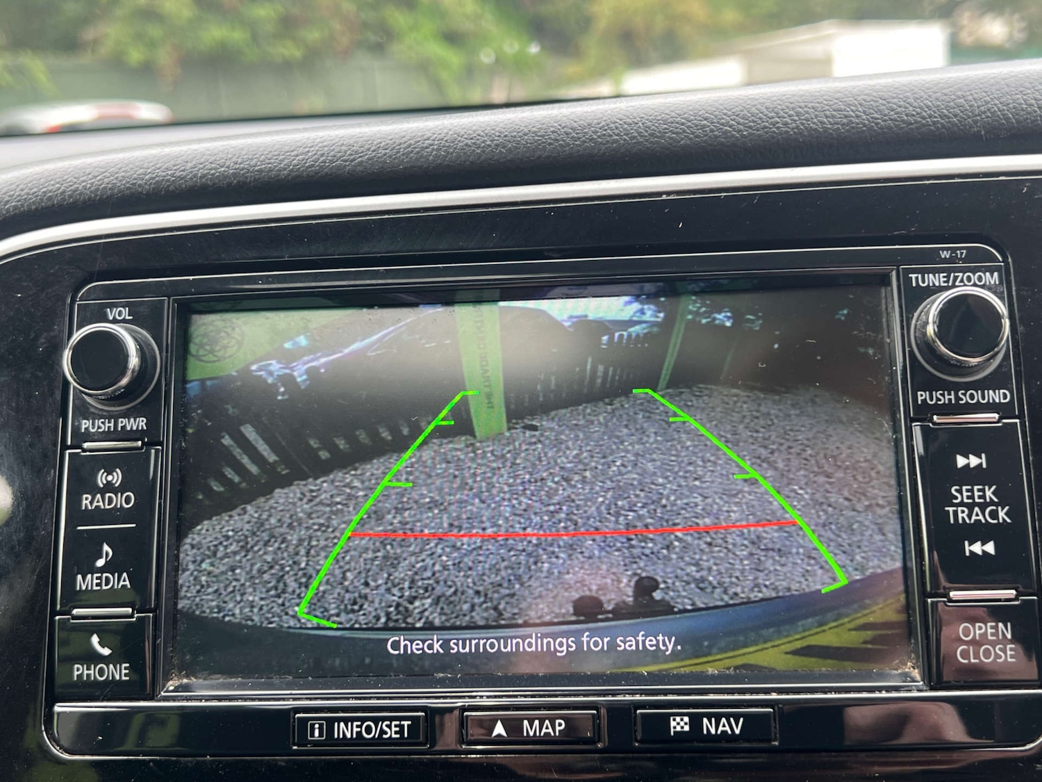 Used Mitsubishi Outlander 2016 for sale - 76921273: Photo 35