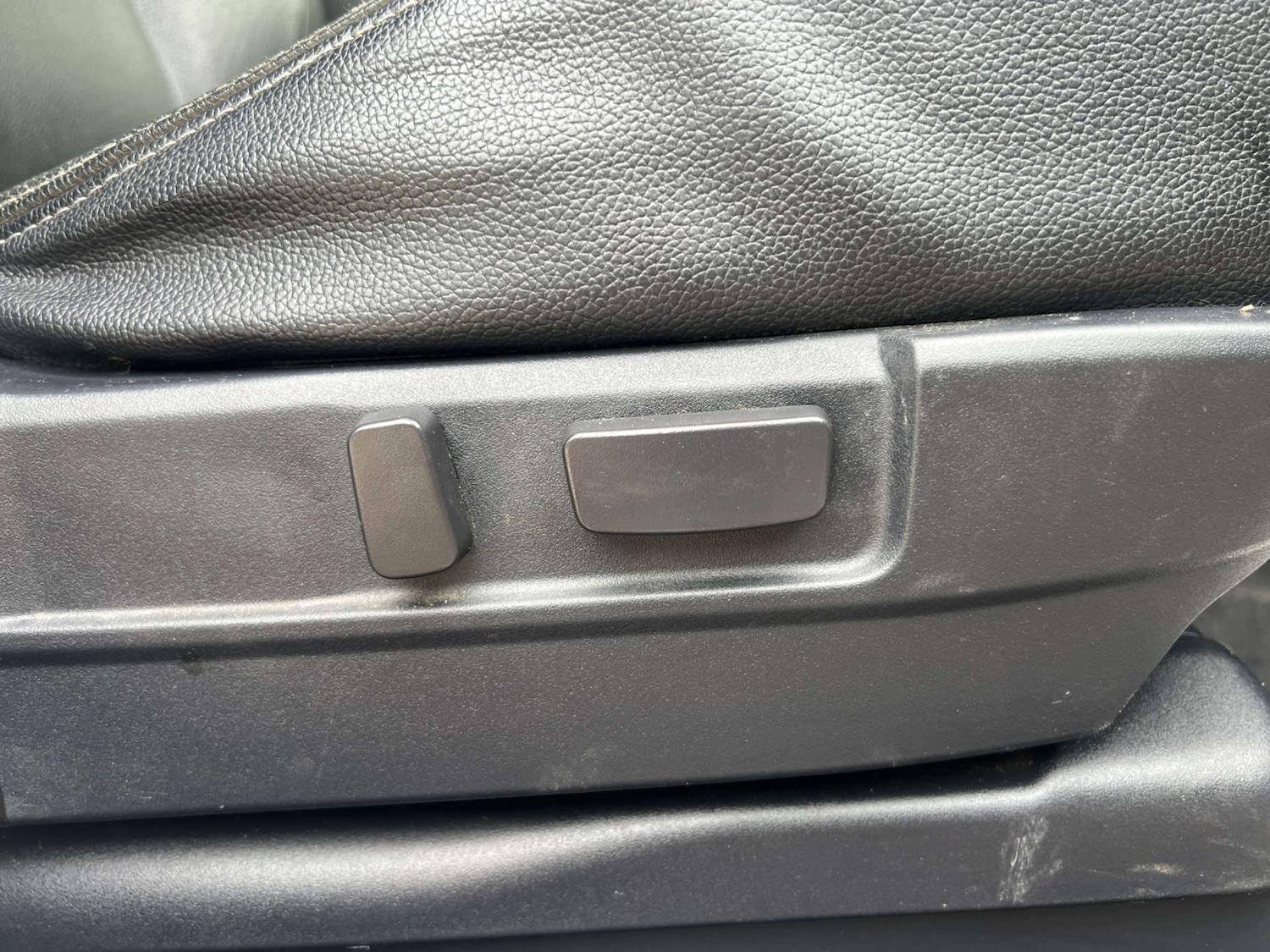 Used Mitsubishi Outlander 2016 for sale - 76921273: Photo 36