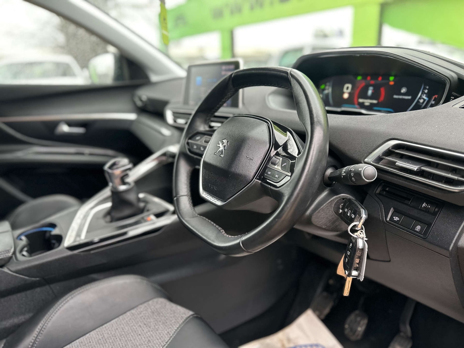 Used Peugeot 3008 2017 for sale - 77392220: Photo 2