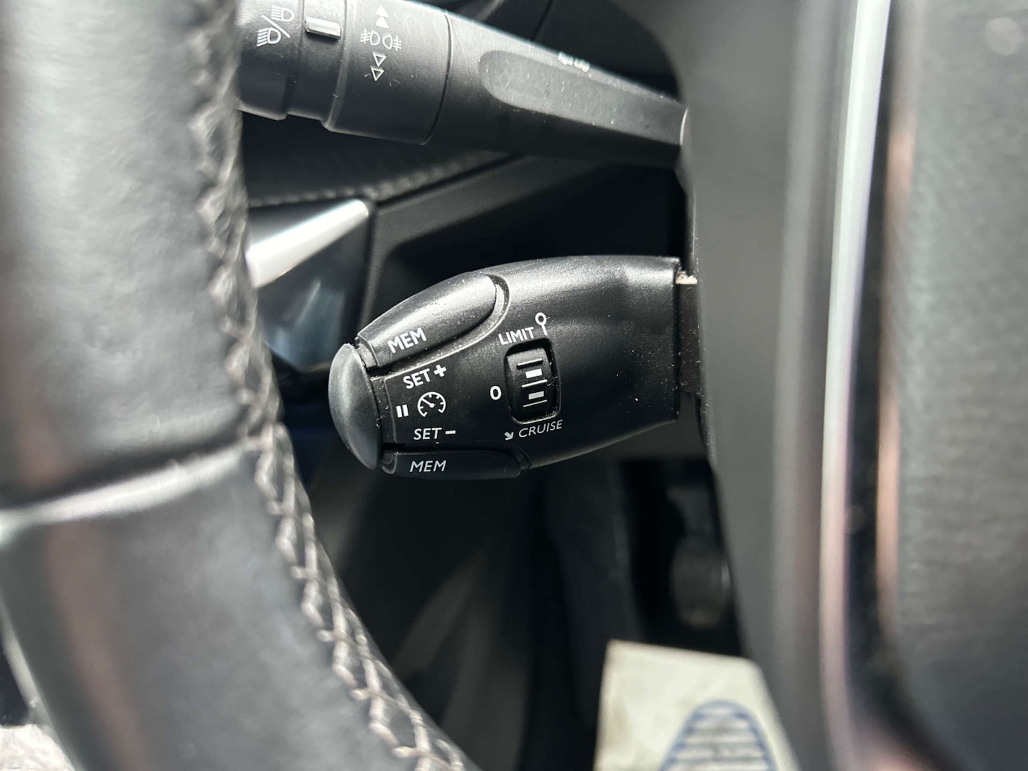 Used Peugeot 3008 2017 for sale - 77392220: Photo 24