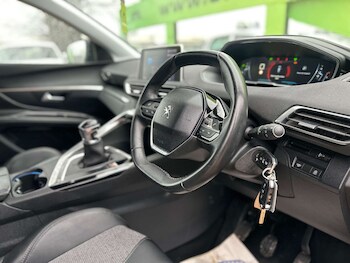 Used Peugeot 3008 2017 for sale - 77392220: Photo