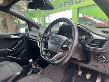Used Ford Fiesta 2018 for sale - 75394141: Photo