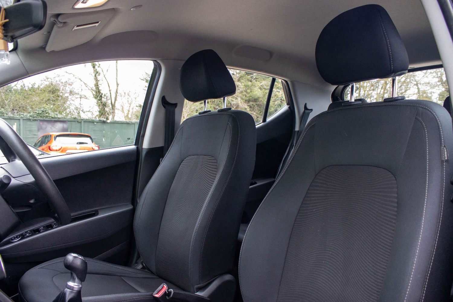 Used Hyundai i10 2017 for sale - 78056687: Photo 13