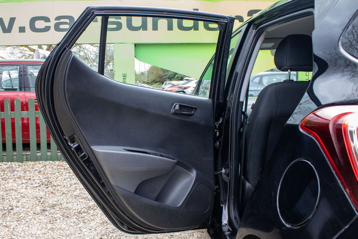 Used Hyundai i10 2017 for sale - 78056687: Photo 40