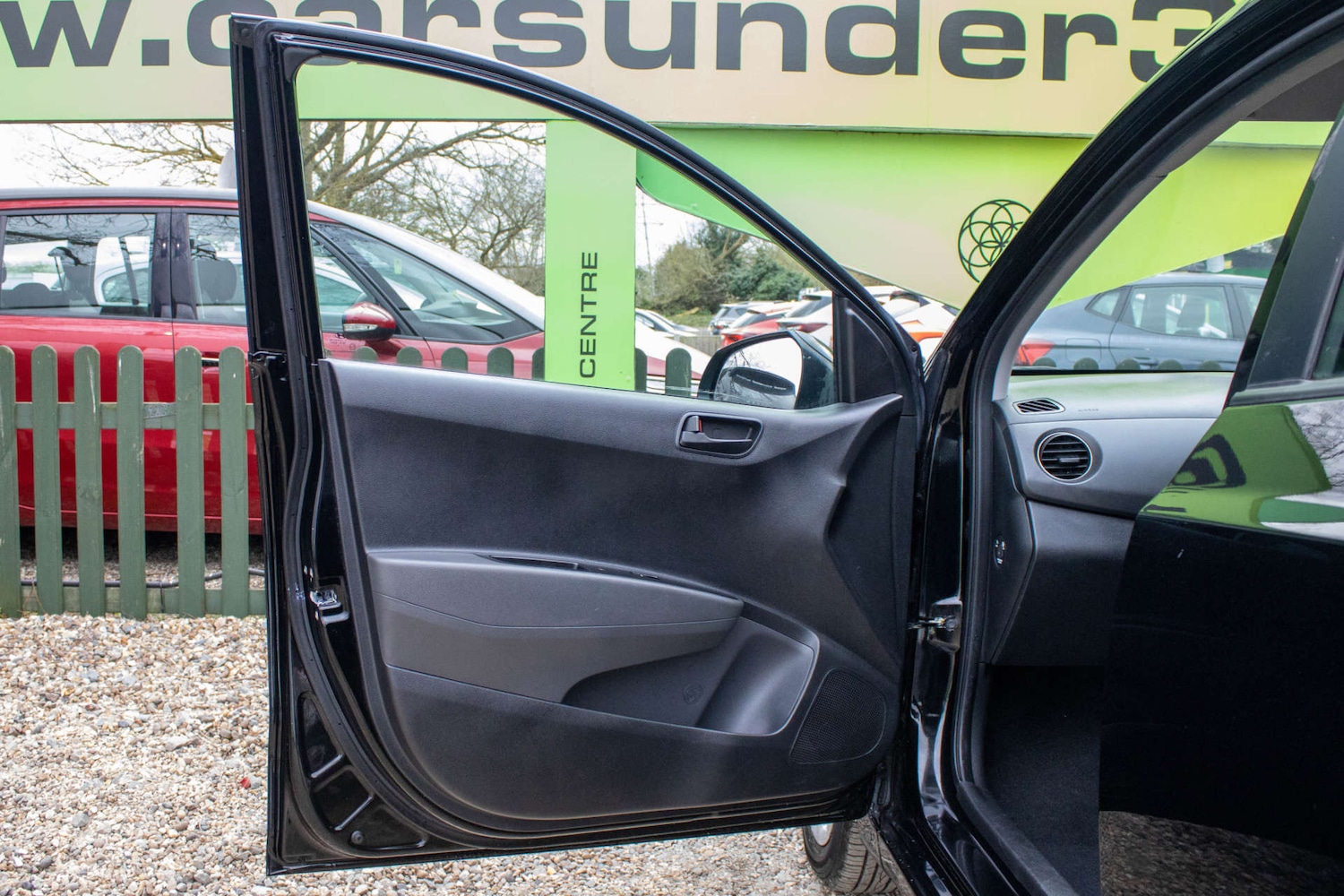 Used Hyundai i10 2017 for sale - 78056687: Photo 41