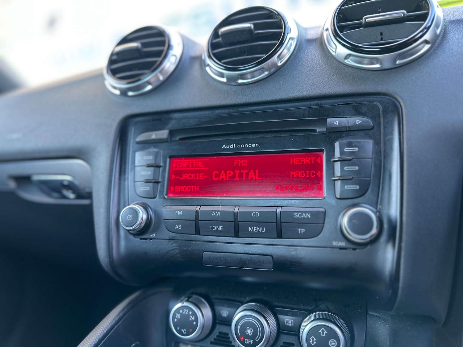 Used Audi TT 2011 for sale - 76698003: Photo 3