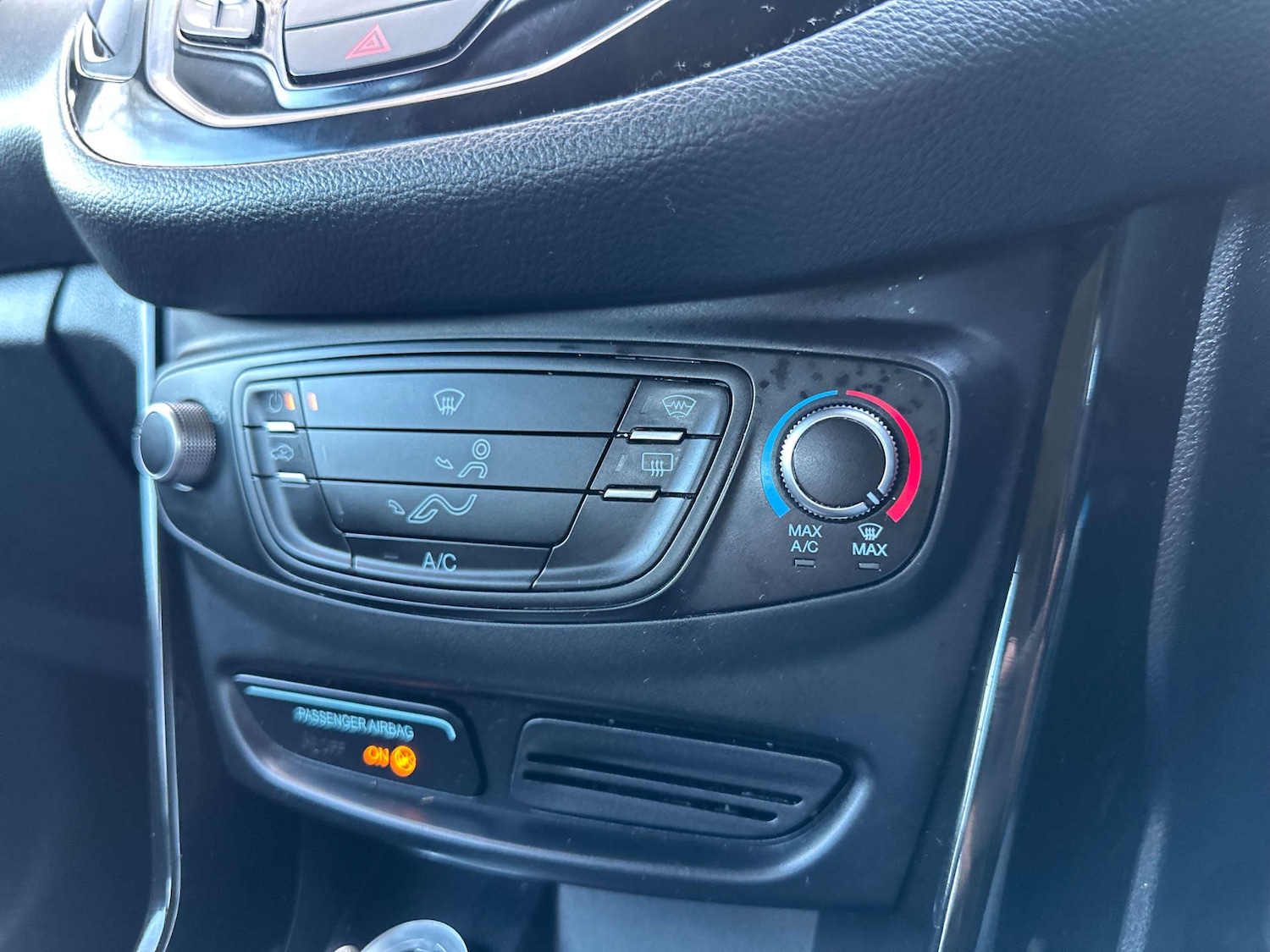 Used Ford B-MAX 2014 for sale - 76940187: Photo 27