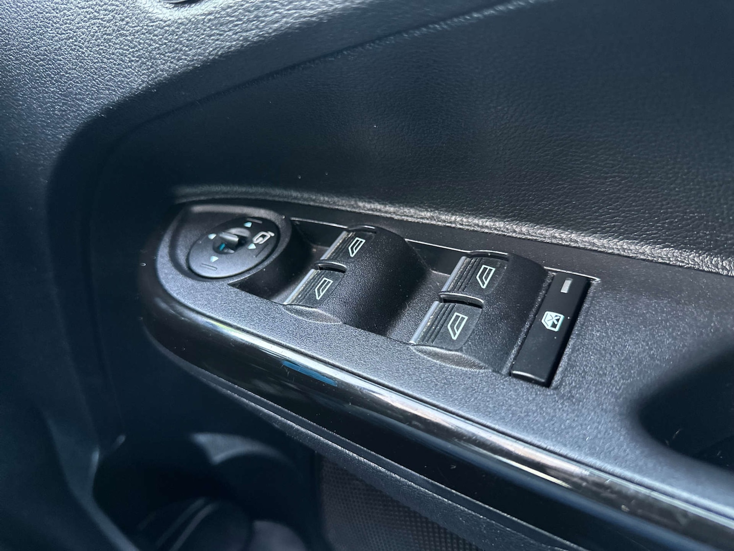 Used Ford B-MAX 2014 for sale - 76940187: Photo 32