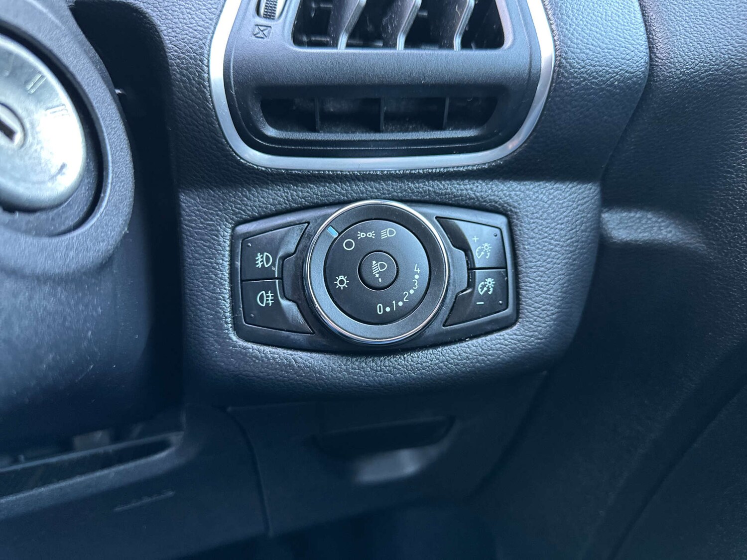 Used Ford B-MAX 2014 for sale - 76940187: Photo 33