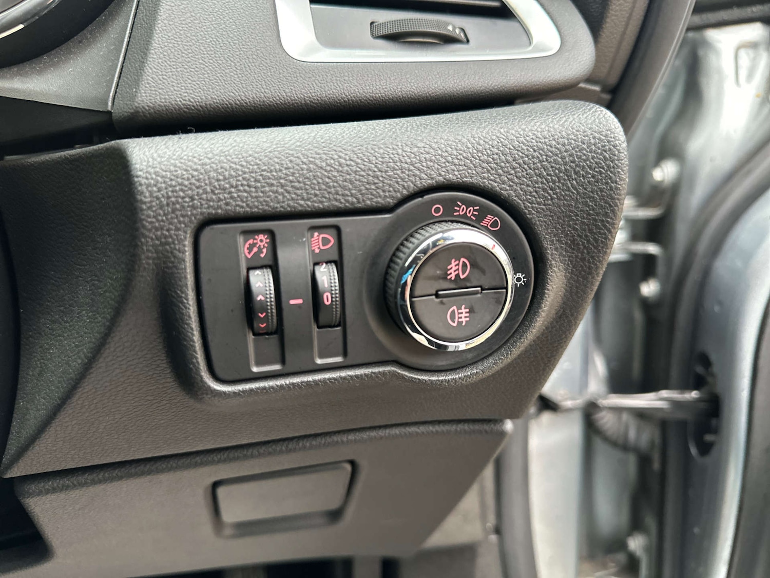 Used Vauxhall Astra 2012 for sale - 77113466: Photo 26