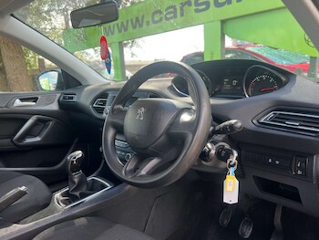 Used Peugeot 308 2015 for sale - 75862367: Photo
