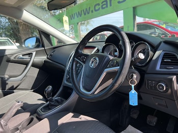 Used Vauxhall Astra 2015 for sale - 75631408: Photo