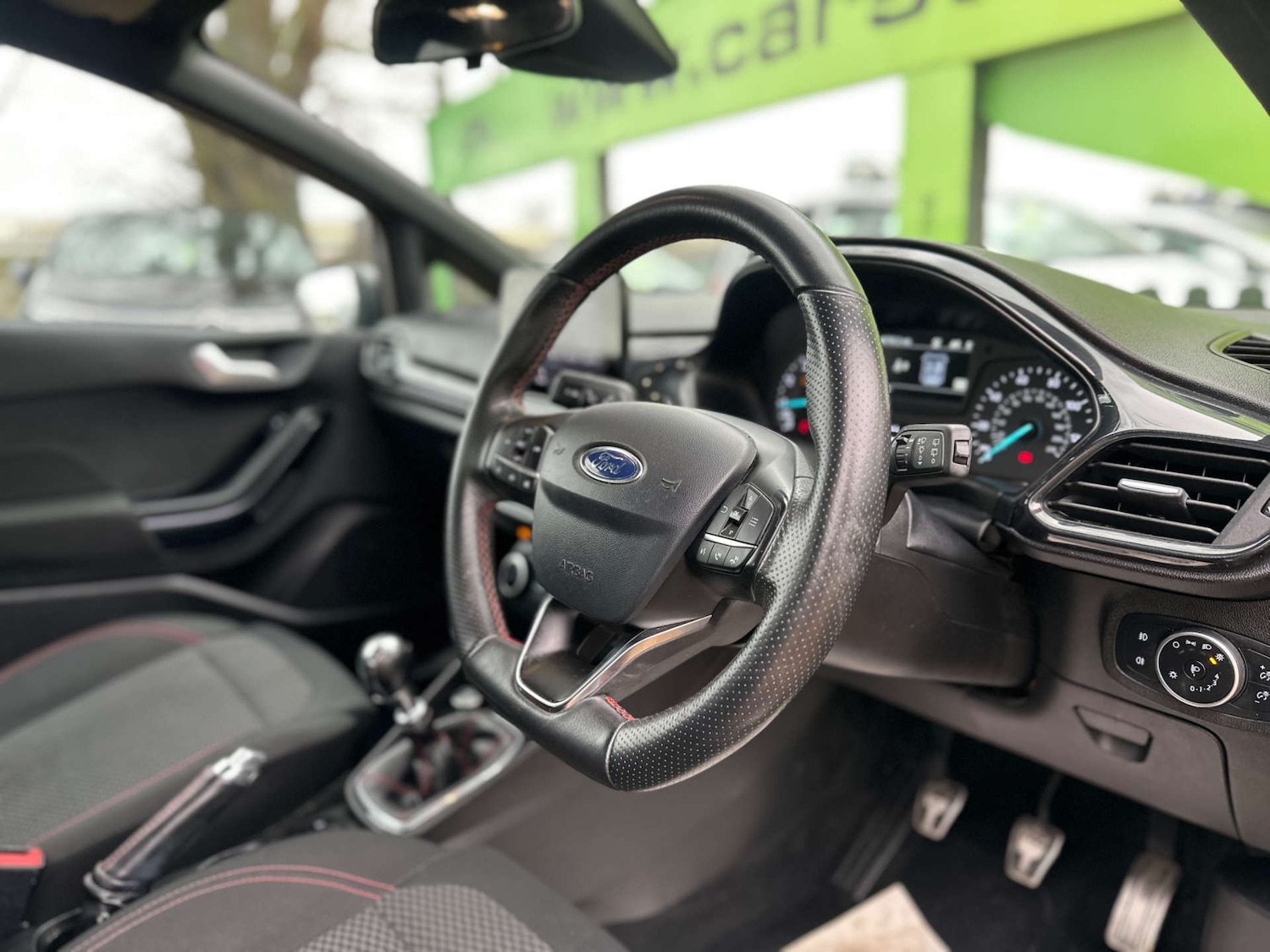 Used Ford Fiesta 2019 for sale - 77636172: Photo 2