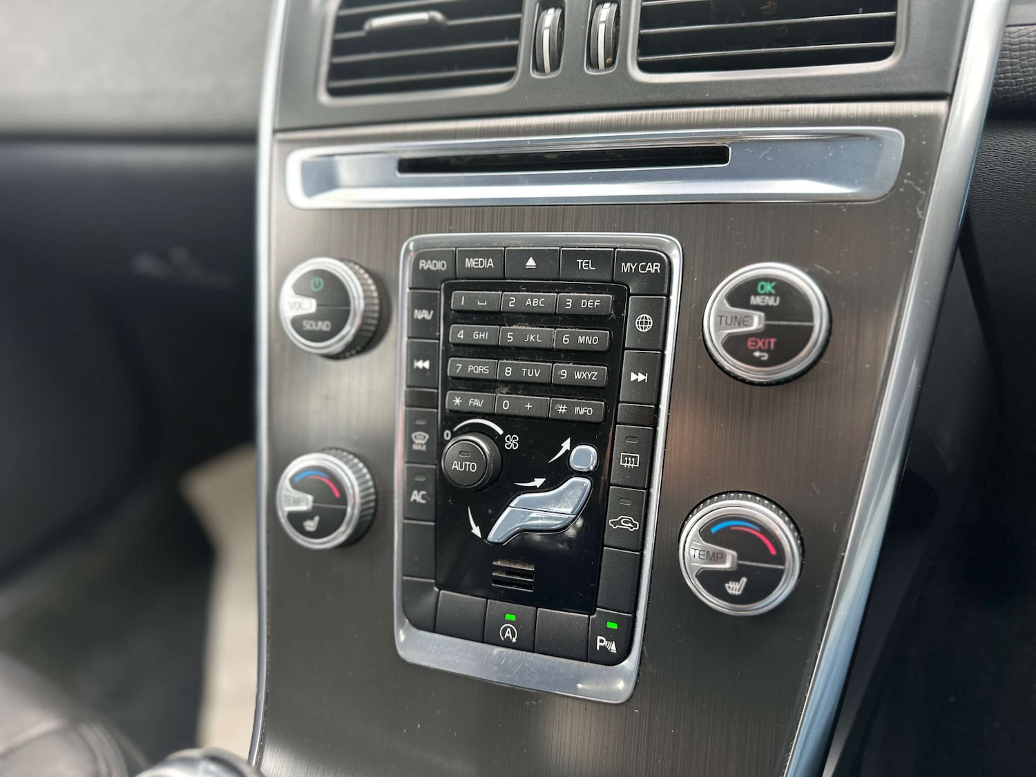 Used Volvo XC60 2014 for sale - 78146010: Photo 21