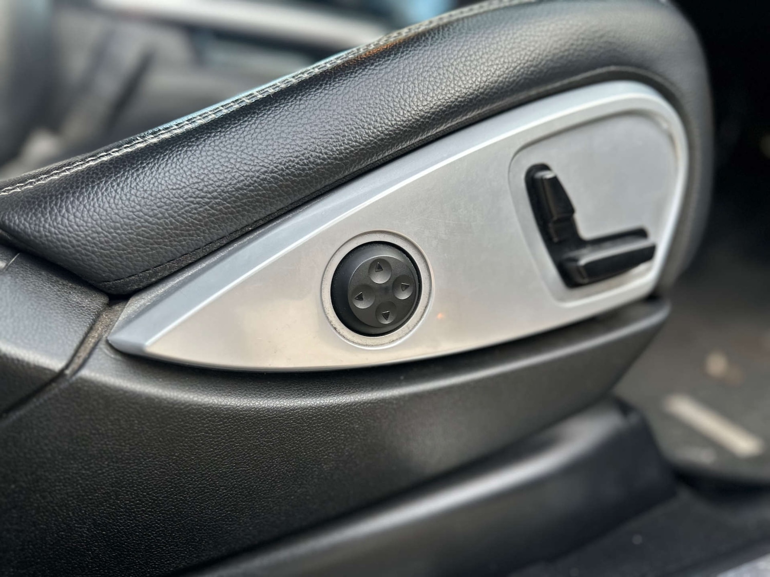 Used Mercedes-Benz M Class 2010 for sale - 77326057: Photo 27