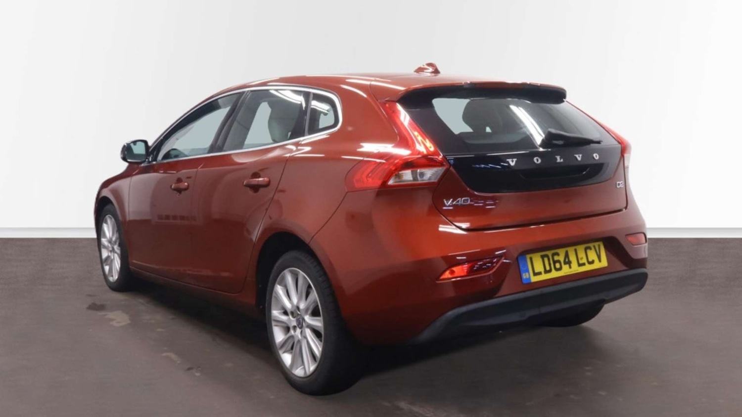 Used Volvo V40 2014 for sale - 77545014: Photo 6