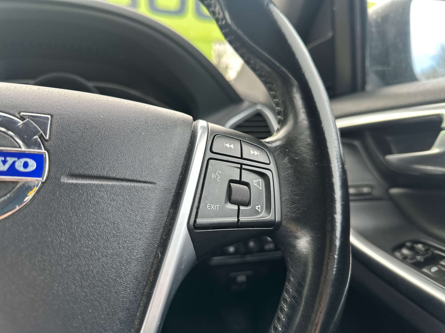 Used Volvo XC60 2014 for sale - 77446415: Photo 24