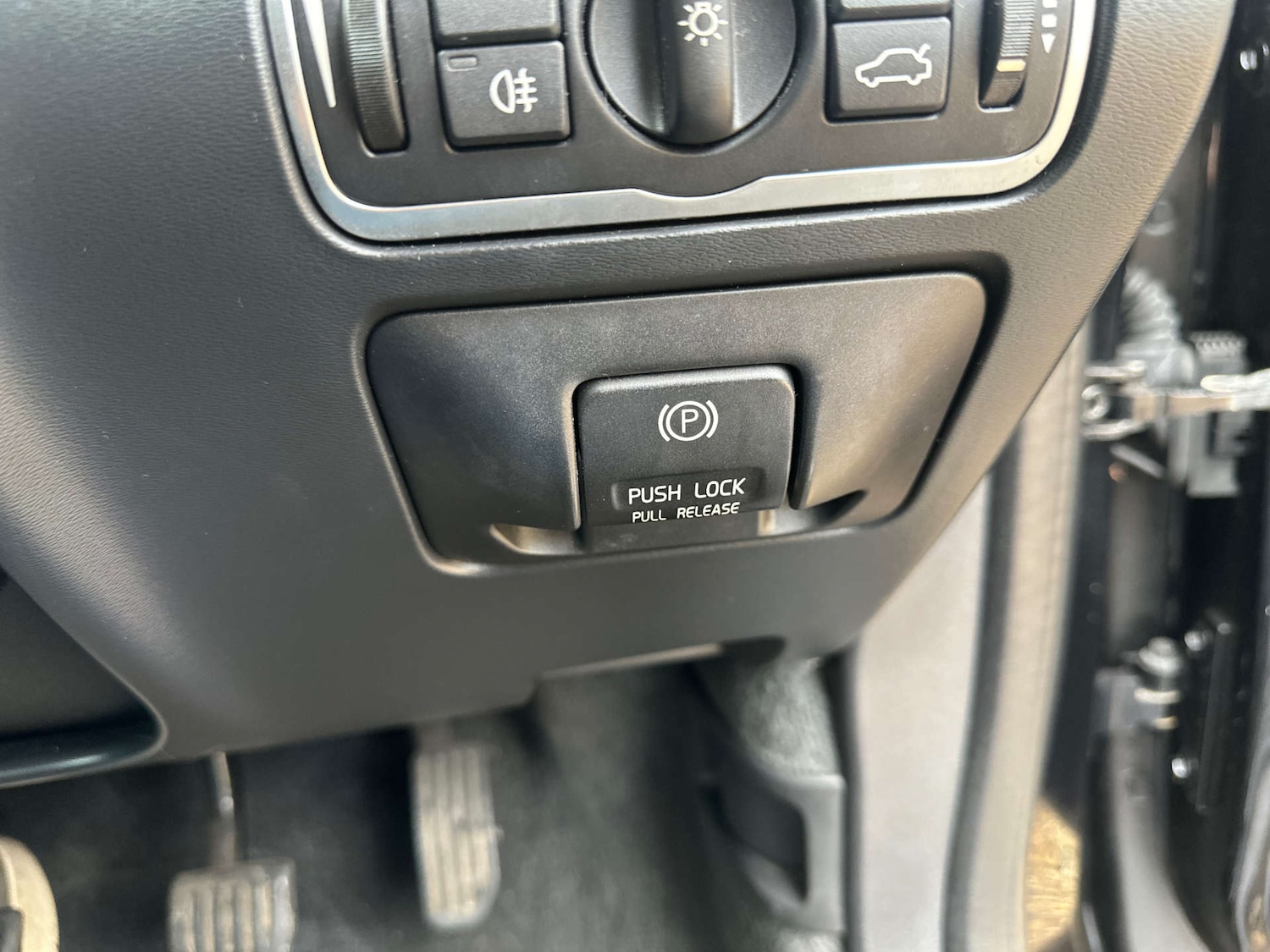 Used Volvo XC60 2014 for sale - 77446415: Photo 26