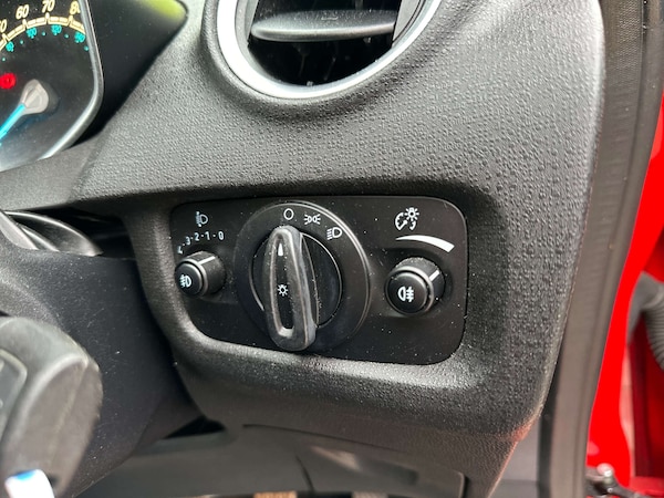 Used Ford Fiesta 2016 for sale - 74770020: Photo 28