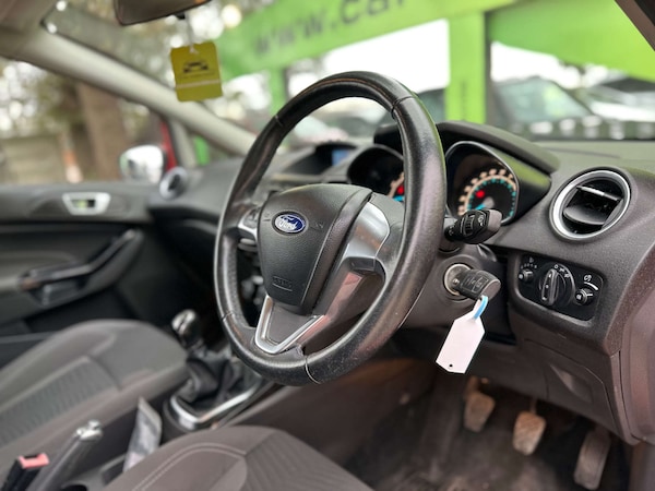 Used Ford Fiesta 2016 for sale - 74770020: Photo 2