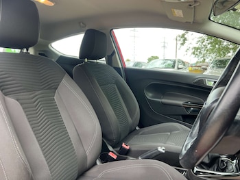 Used Ford Fiesta 2016 for sale - 74770020: Photo
