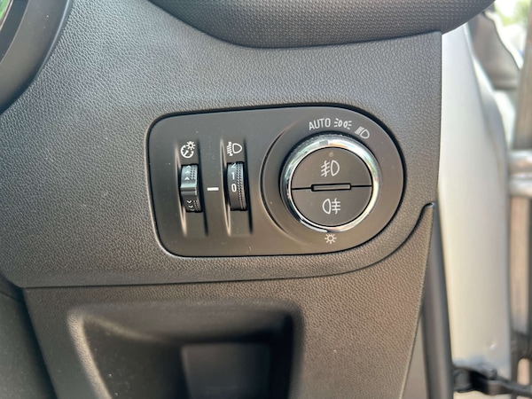 Used Vauxhall Crossland X 2018 for sale - 76266410: Photo 27