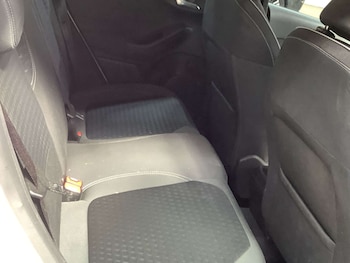 Used Ford Fiesta 2017 for sale - 79274490: Photo