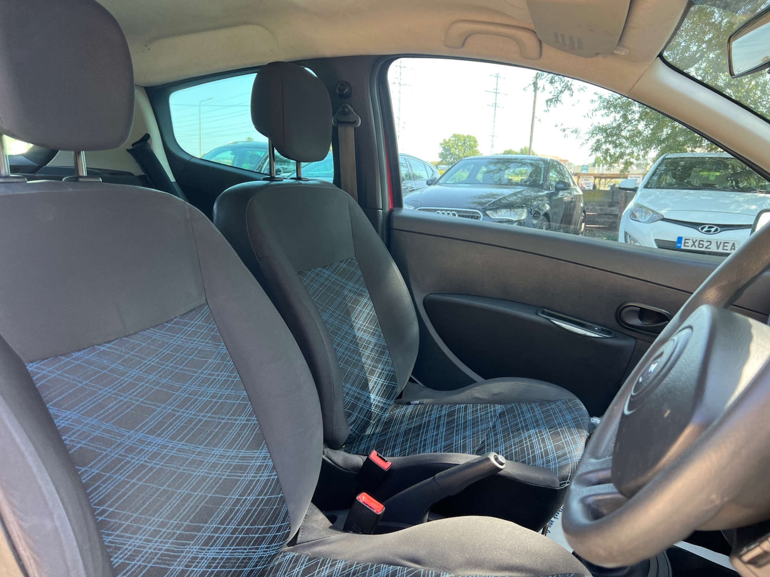 Used Renault Clio 2009 for sale - 76757128: Photo 12