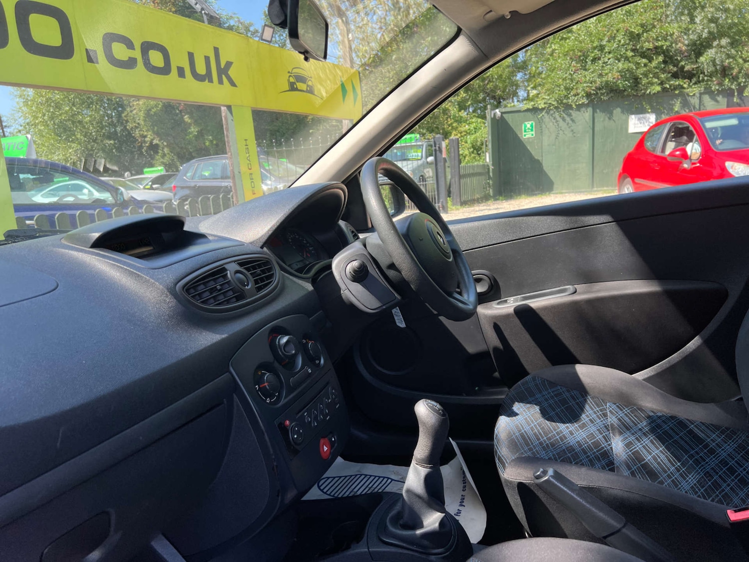 Used Renault Clio 2009 for sale - 76757128: Photo 14