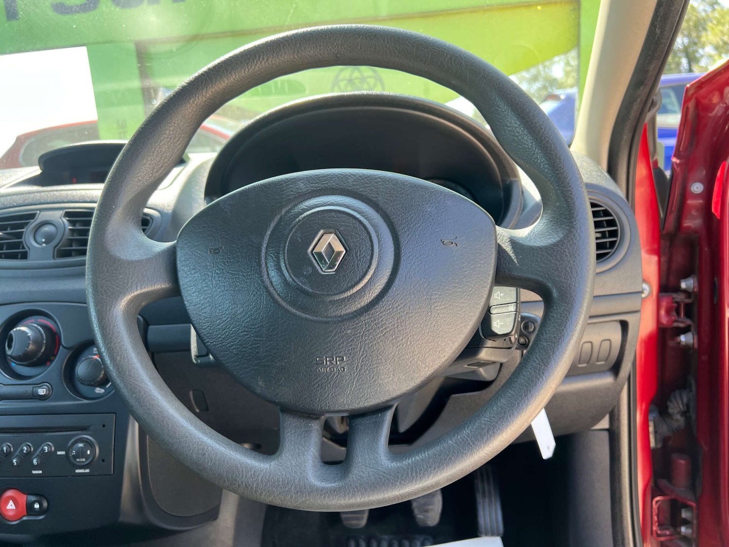 Used Renault Clio 2009 for sale - 76757128: Photo 21