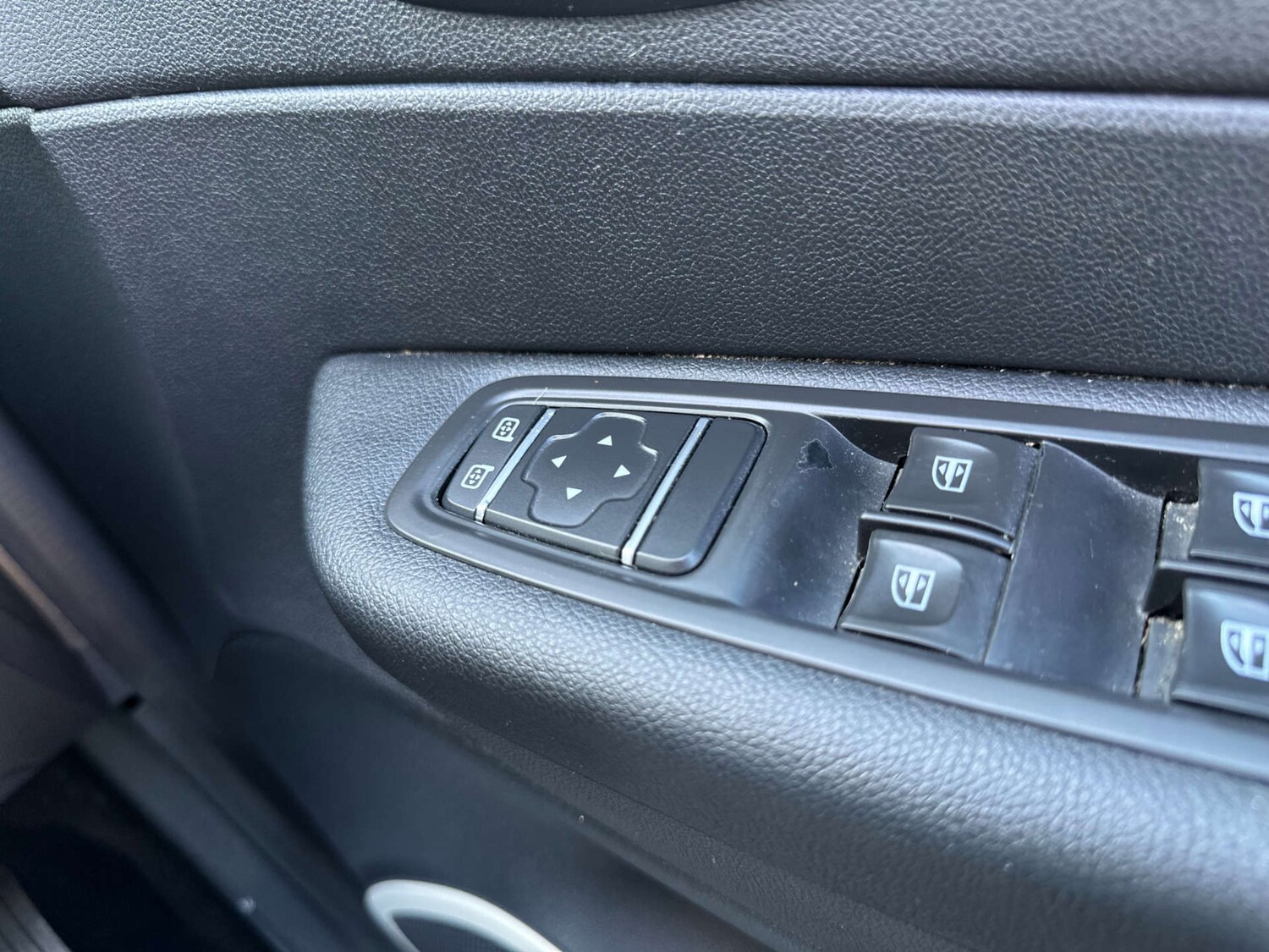 Used Renault Captur 2019 for sale - 77931998: Photo 28