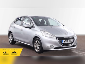 Used Peugeot 208 2012 for sale - 77378366: Photo