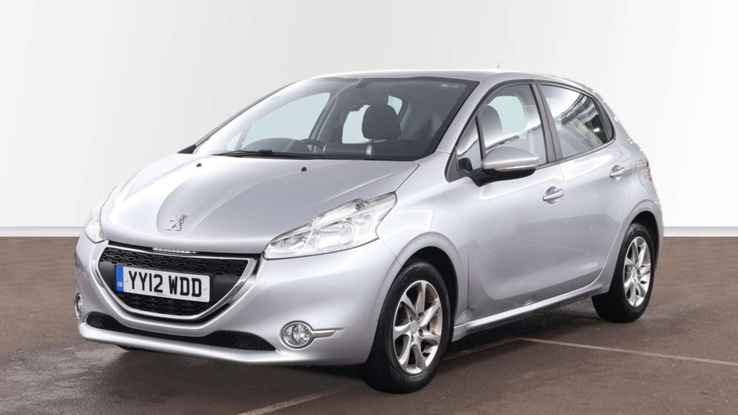 Used Peugeot 208 2012 for sale - 77378366: Photo 5